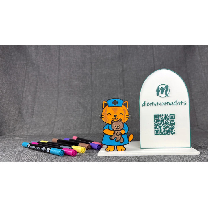 Tierarzt-Katze (mit Kätzchen)