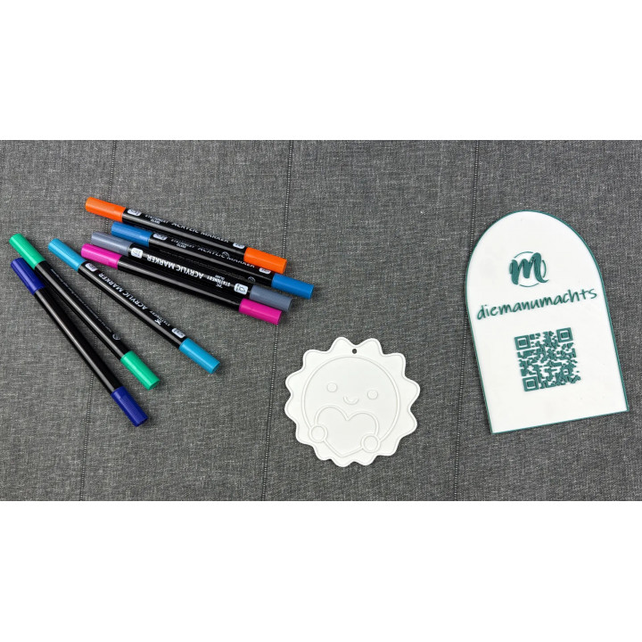  Sonne mit Herz mit Aufhängung