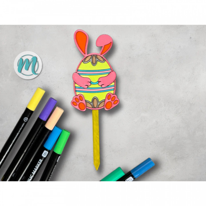 Streifen-Surprise – Moderner DIY-Osterstecker